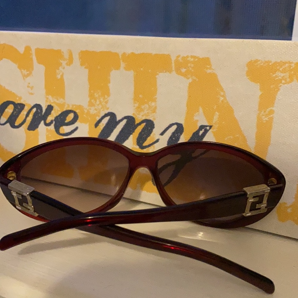 Fendi Shades - Picture 2 of 5
